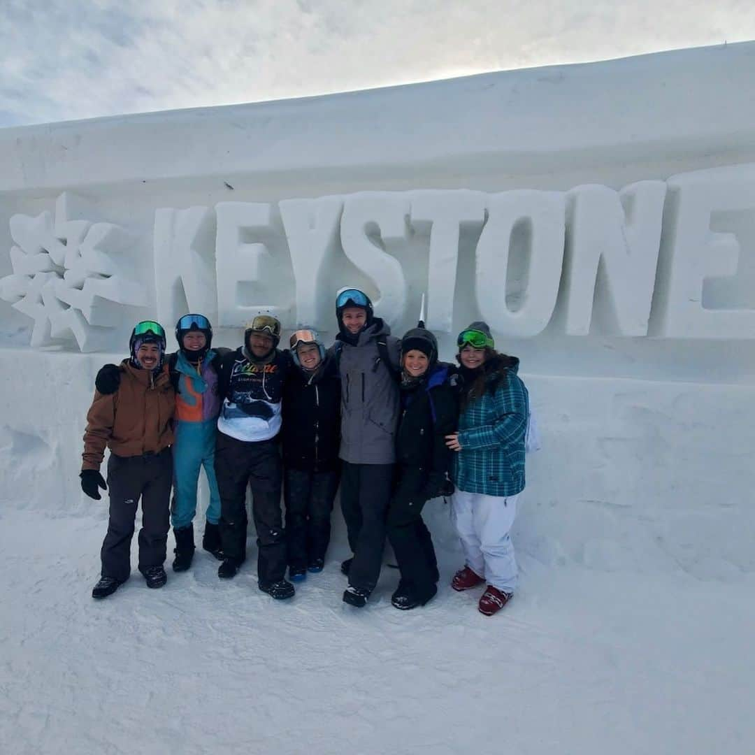 ブレナ・ダウエルさんのインスタグラム写真 - (ブレナ・ダウエルInstagram)「This is how we ride 🏂❄️ starting the new year off right!」1月7日 14時15分 - brenna_dowell