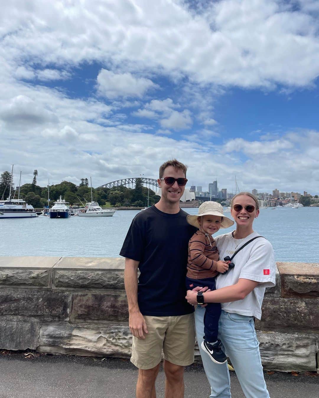 ダニエル・プリンスのインスタグラム：「Zena & Jesse visit Sydney 💖」