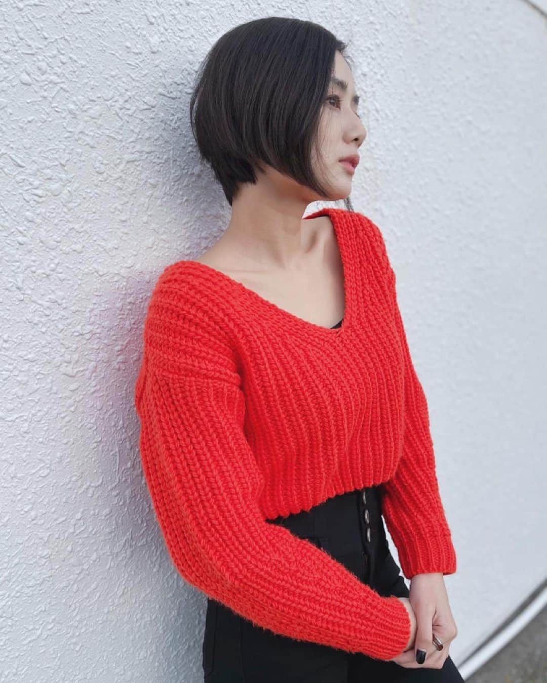 片山萌美のインスタグラム：「🧡  H&Mのニット 色もいいし 暖かいしで 良き良き  #過去pic  #moemikatayama  #h&m #骨格ウェーブ #イエベ春 #ブルベ夏」