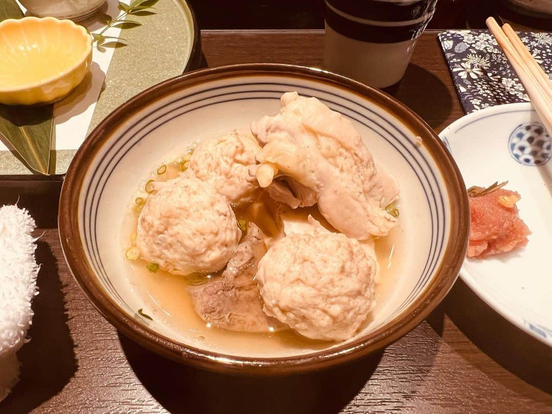 森脇和成さんのインスタグラム写真 - (森脇和成Instagram)「東京戻る前にちょっと寄り道。 博多といえば水炊き。 感動です。ウマウマです。 #福岡 #博多 博多グルメ #水炊き #濱田屋」1月7日 21時48分 - moriwaki0801