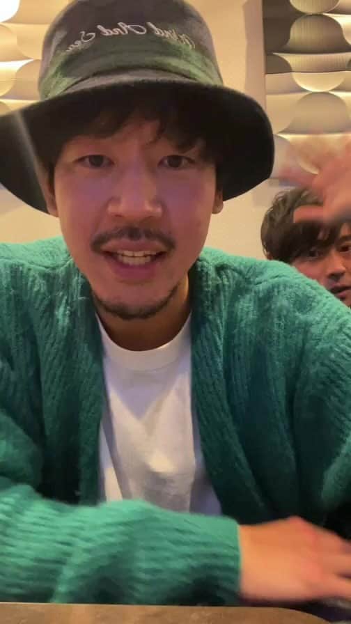 のインスタグラム：「インスタライブ遊びに来ていただきありがとうございました😊  プロテインもぜひ一度お試ししてみてください🥺  ご購入はオフィシャルサイトとストーリーズのアーカイブから出来ます💁‍♂️  #スペシャルゲスト #置物  @kyo_hayase_」