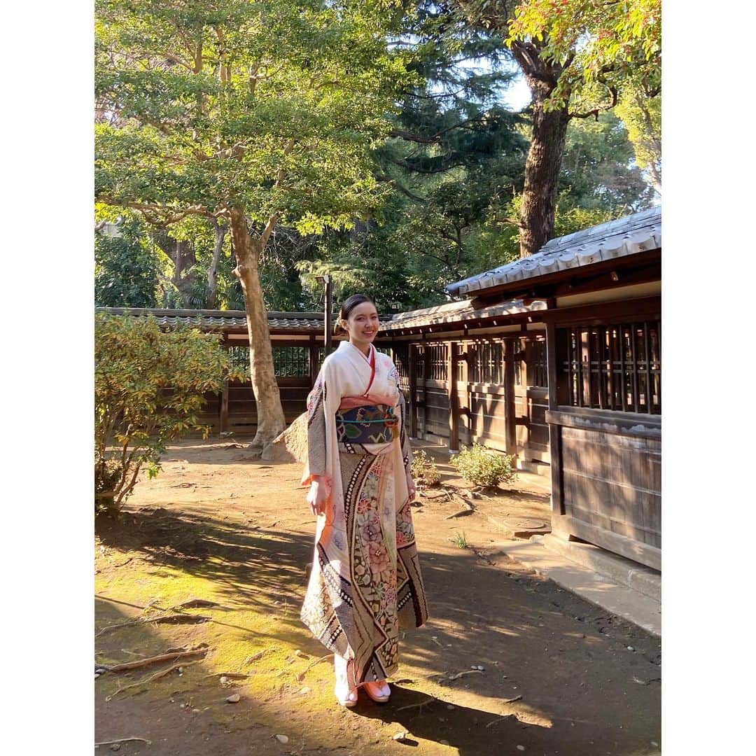 一色紗英のインスタグラム：「成人おめでとう  いくつになっても 母親にとって愛そのものの存在  自然の声を聞きながら 宙和のする通りを尊重した20年 成長とは本来の自分に戻ること なのかもしれない  言葉では言い尽くせない想い 愛こそが全て 全てにありがとう」