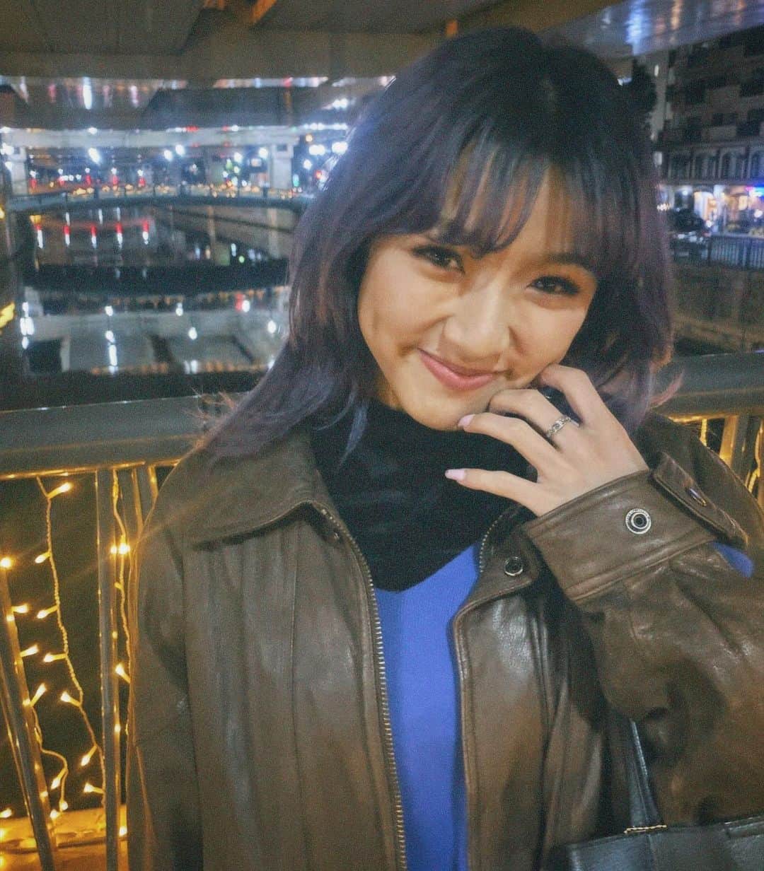Rioさんのインスタグラム写真 - (RioInstagram)「ラストティーン突入 ! 💜✨✨ ⁡ 昨日1/7に19歳になりました🌼 ママ、パパ、ありがとう❤︎ たくさんのお祝いメッセージやストーリー、本当にありがとうございます😭💖💖💖 ⁡ みんなに言われる 10代ラストの貴重な一年 なので、一日一日大切に生きていきます♡！ そして日々、未来の自分に役立ちそうなこと、見つけてやっていこう〜〜👀😊 ⁡ 皆さま、19歳の私を、 今後とも宜しくお願い致します💐💛🫶🏽 ⁡ 18歳最後に、髪色紫にして誕生日を迎えました💜 ⁡#birthday #19yearsold #04 #purplehair #rioflake0107」1月8日 12時18分 - rioflake0107