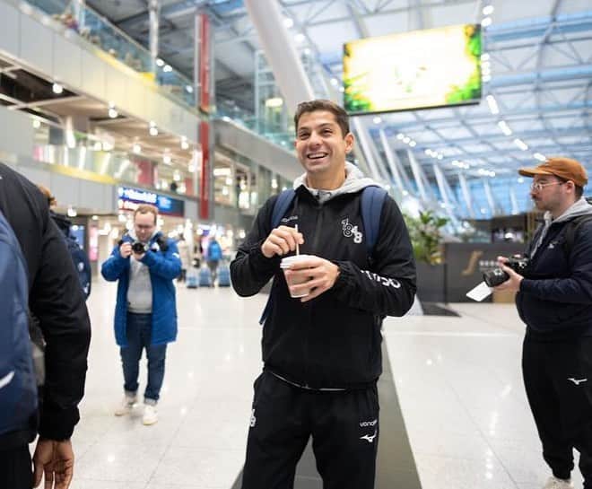 クリスチャン・ガンボアのインスタグラム：「Kaffee ☕️☑️ Trainingslager ✈️☑️  #VFLinJerez #vflbochum」