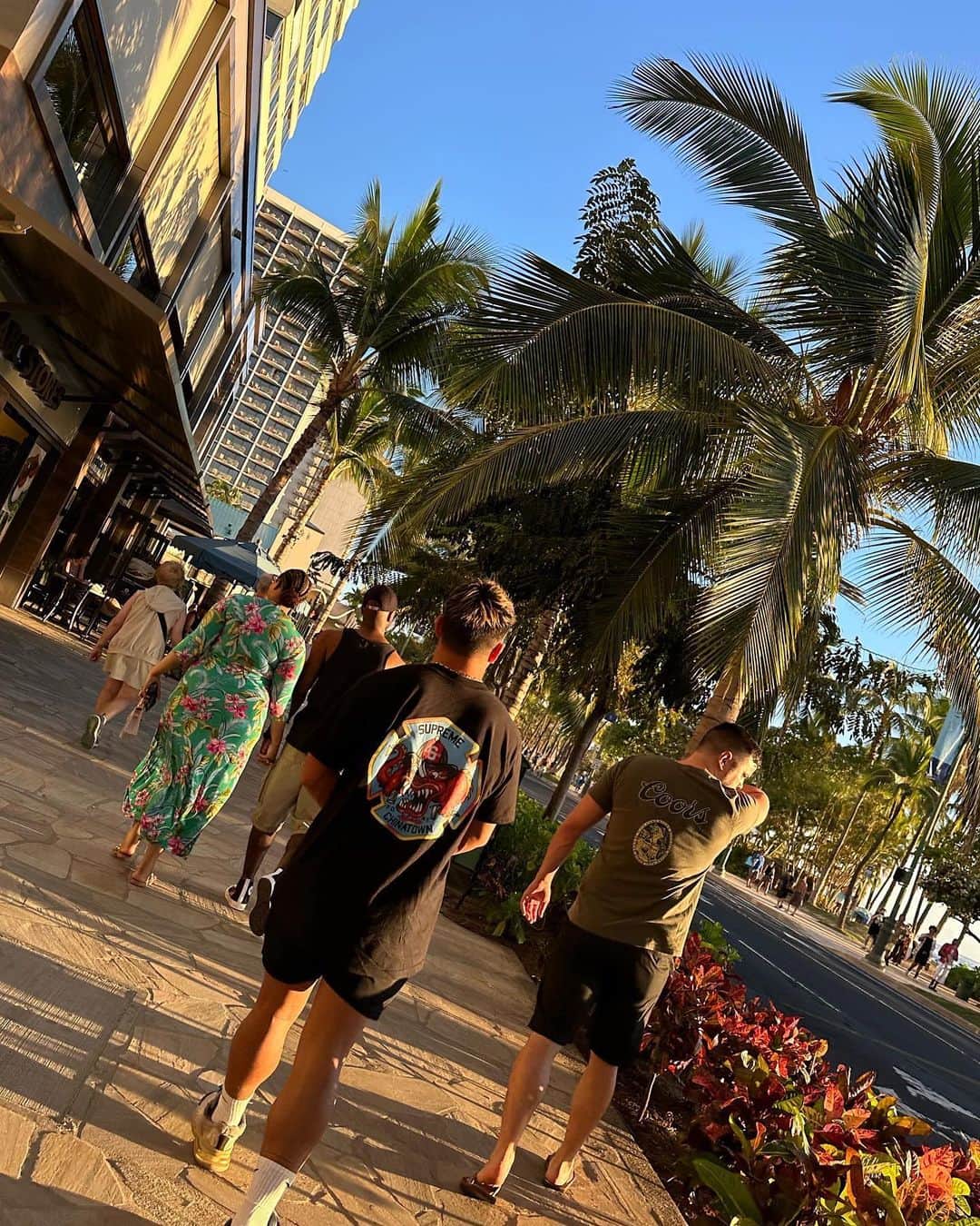 大雅さんのインスタグラム写真 - (大雅Instagram)「コロナ振りに海外旅行行けて本当に 最高な時間だった‼︎  今年は最低でもベルトを取る。 明日から切り替えてまたやって行く！  野口さんありがとうございました‼︎  #hawaii」1月8日 22時27分 - taiga_814