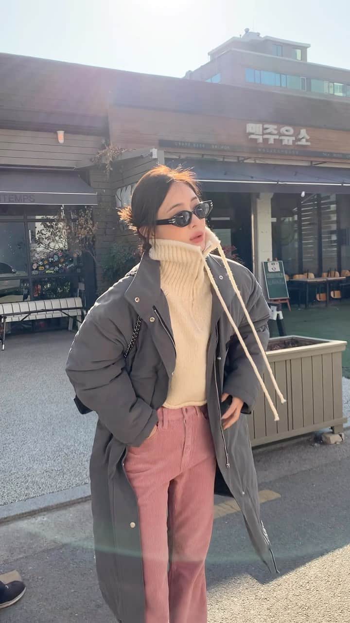 キム・ボラムのインスタグラム：「미세먼지는 최악인데  날씨는 따뜻하고 좋았던 오늘🤭」