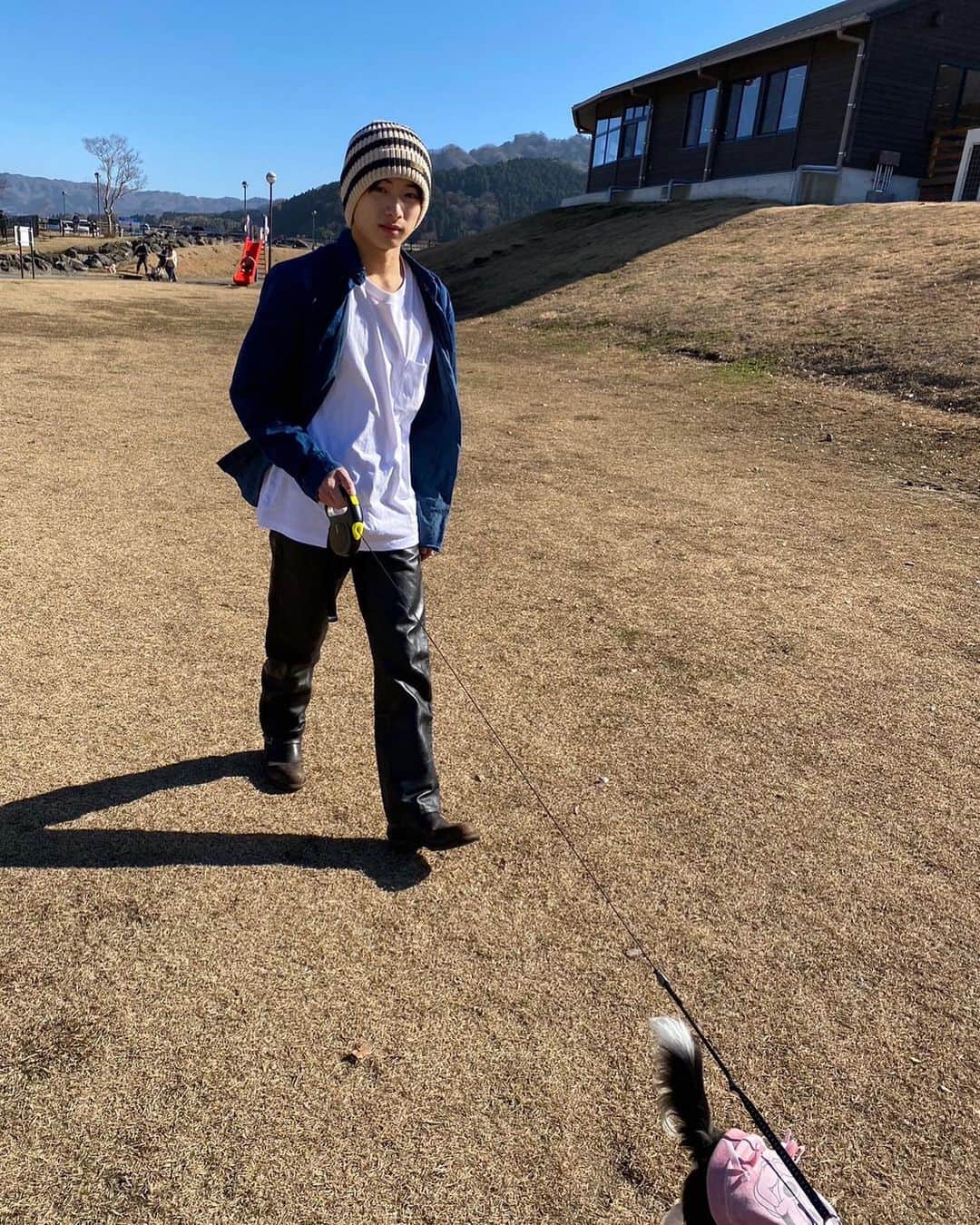 内田禅さんのインスタグラム写真 - (内田禅Instagram)「阿蘇めっちゃ寒かった〜🥶🐶」1月8日 13時57分 - zen_753