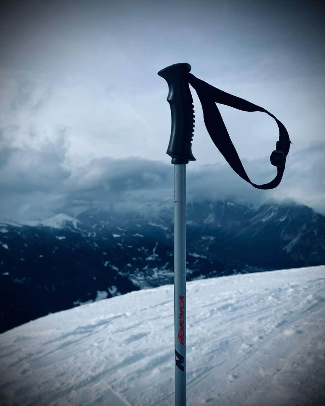 アイモリチリィさんのインスタグラム写真 - (アイモリチリィInstagram)「#ski #alpi #bormio #neve」1月8日 16時32分 - andrewb_unedited