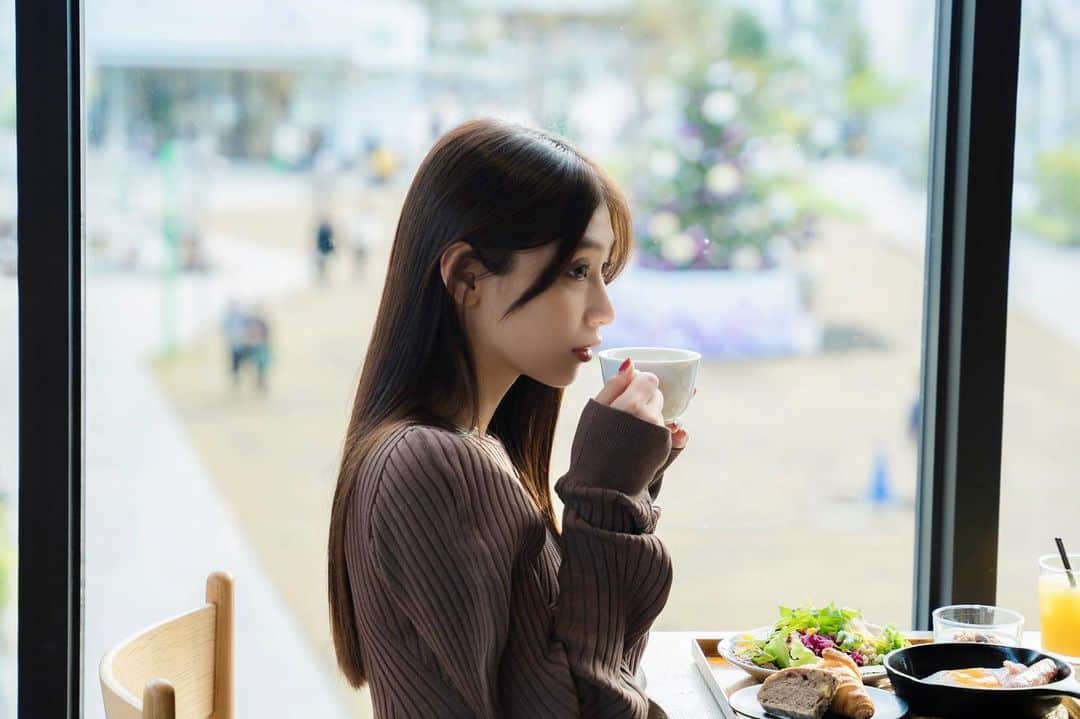 のインスタグラム：「@sequence_miyashitapark で 佐藤俊斗さん(@shuntosato ) に 撮っていただきました☕️  佐藤さんの作品が1月13日から29日まで sequence MIYASHITA PARK 4Fに 展示されるので皆さんチェックしてください☺︎」