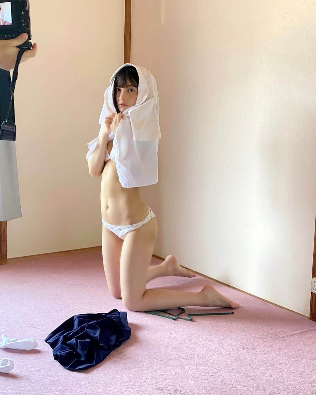蛭田愛梨のインスタグラム：「夏のおもひで  #グラビア #ヤングチャンピオン #オフショット」