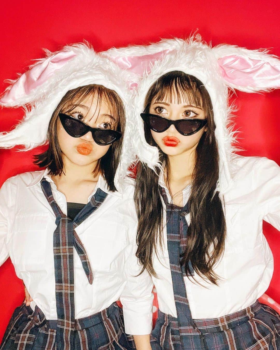 代田萌花のインスタグラム：「2023年🐰  もかにいな、今年もどうぞよろしくお願いします😆❤️❤️❤️  @moca.niina もか @niina.mama.love にいな  #姉妹#もかにいな#もかにな#姉妹仲良し#sisters #sister #happynewyear」
