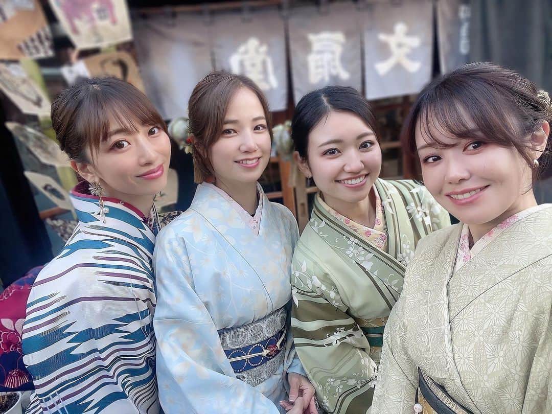 なみのインスタグラム：「遅くなりましたが、 新年明けましておめでとう御座います🥰  2023年も素敵な年になりますように☺️✨  友達と着物着ました👘💕 10年ぶり？久々で楽しすぎた😆  たまにはゴルフじゃない集まりも楽しいね💕  2月のゴルフも楽しみ⛳️  1月に久々にYouTube配信あります🫢⛳️💕🤭  #着物　#新年 #2023 #ゴルフ」