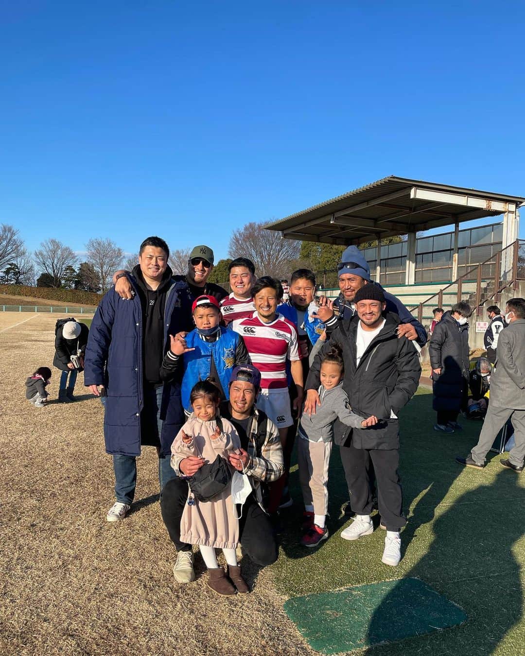 谷田部洸太郎のインスタグラム：「2022.1.8  第30回全国クラブラグビーフットボール大会1回戦タマリバ vs千里馬クラブの試合観戦🏉  ラグビー面白すぎる！ 残り10分激アツな試合展開だった痺れました🫰 @chollima_club @tadasuke_nishihara @daikikonishi 次の試合も頑張ってください👍  @kiryuruggers もこの舞台に立てるように今シーズン頑張りたいと思います⚔️  リーグワンや大学ラグビーにはないクラブラグビーらしさを全面に出して盛り上げて行きましょう‼️ 皆さん応援宜しくお願いします🙇‍♂️  #panasonicwildknights  #panafamily #⚔️⚔️⚔️」