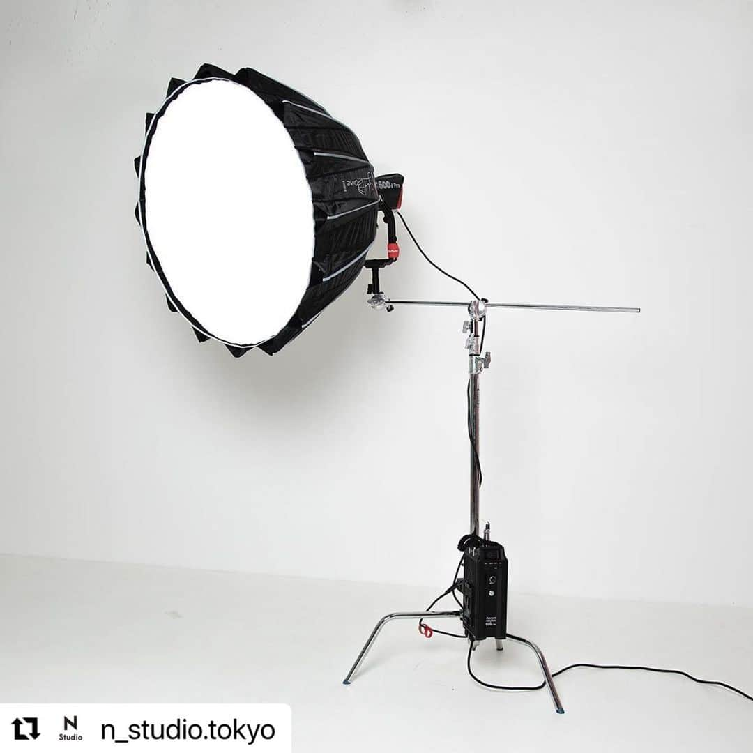 ちんかめのインスタグラム：「#Repost @n_studio.tokyo with @use.repost ・・・ 新宿 N-Studio   Apture LS600d Pro あります 他LS300d II 2セット Profoto D2 / 2セット あります 新宿三丁目駅 新宿御苑前駅 近く  #nstudiotokyo #撮影スタジオ東京 #撮影スタジオ新宿 #撮影スタジオ」