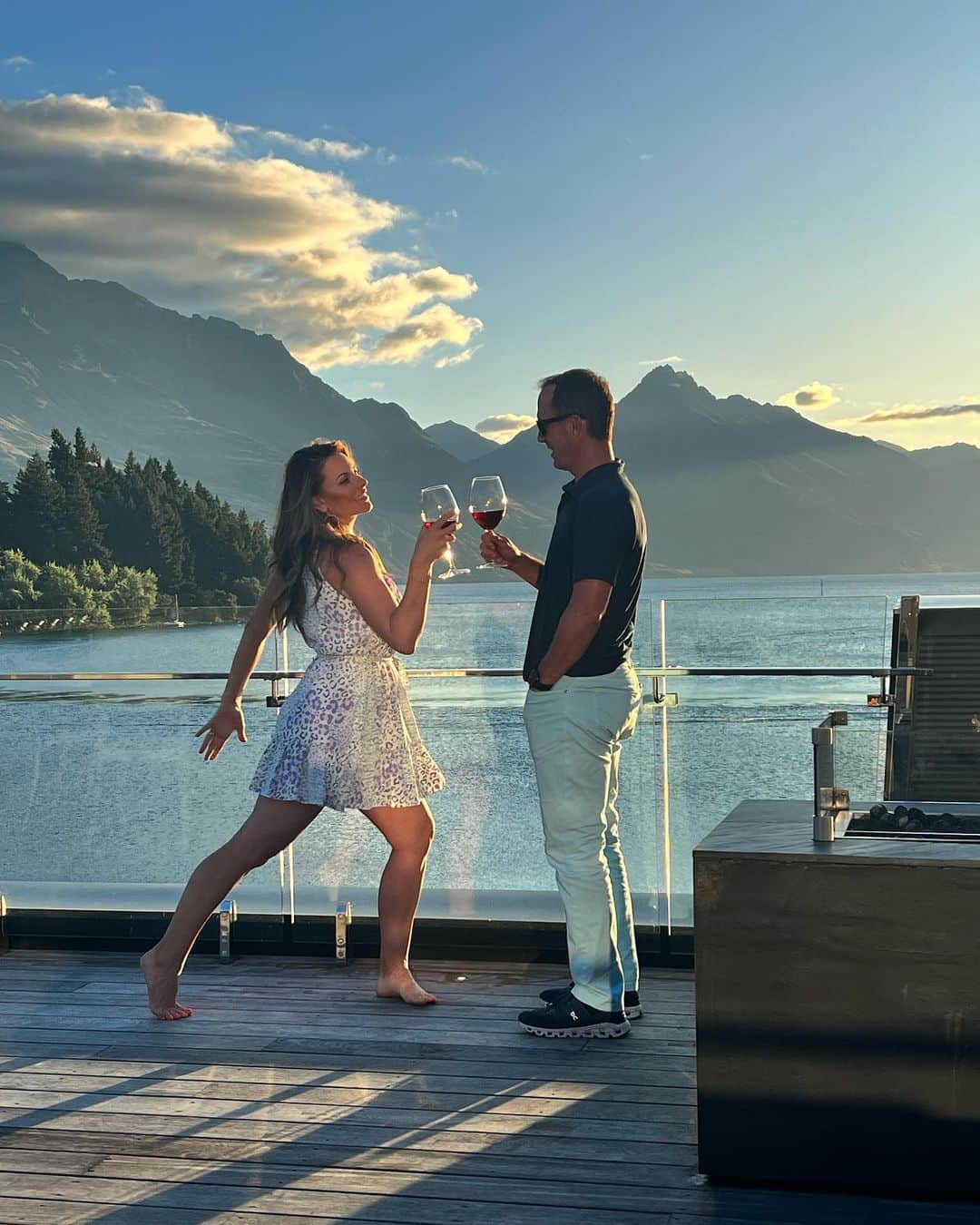 ミッチェル・マネーさんのインスタグラム写真 - (ミッチェル・マネーInstagram)「Mike and I are getting married!💍❤️  After dating for almost 7 years- we both want to take that next step and tie the knot! Looking forward to being Mrs. Michelle Weir! I love you baby! You make my dreams come true! Me and you forever! @mweirsy ❤️」1月9日 9時13分 - michellemoney