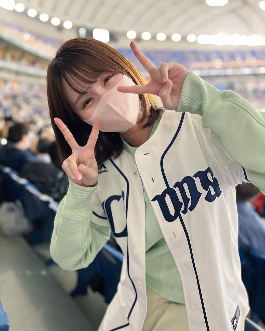 インスタ野球女子【公式アカウント】さんのインスタグラム写真 - (インスタ野球女子【公式アカウント】Instagram)「✩ こんにちは💙 #ライオンズ女子 をご紹介していきます🦁💙 ・ とっても美人さん( ᵕᴗᵕ )💞* ・ @_yoshida_megumi さんのアカウントも是非覗いてみてください✨* ・ インスタ野球女子ではプロ野球を観戦、応援している女性の方をRepostでご紹介させていただいています⚾* ・ みなさんも「#インスタ野球女子」をつけて投稿しよう！ 素敵な野球仲間が見つかるかも、、🙋！* ・ 素敵な投稿はリポストさせていただきます😘* ・ 次回もお楽しみに～～👋👋 ・ #seibulions  #埼玉西武ライオンズ #獅子女 #野球観戦#ユニフォーム #可愛い#美人#美女#女の子 #ライオンズファンと繋がりたい #野球好きな人と繋がりたい #インスタ野球女子  . . .」1月9日 10時59分 - baseball_girl_89