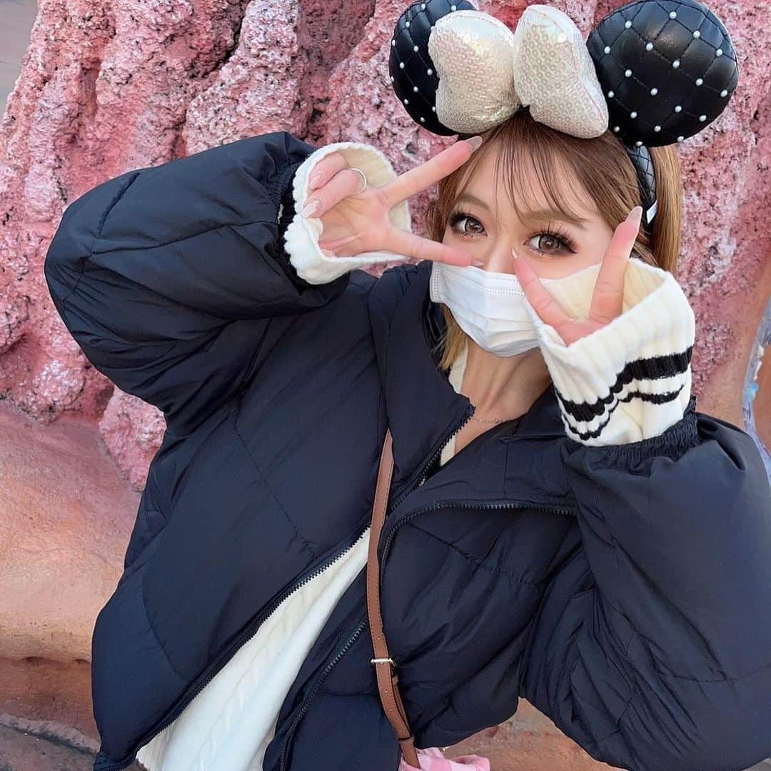 井出麗菜のインスタグラム：「🎀🤍」