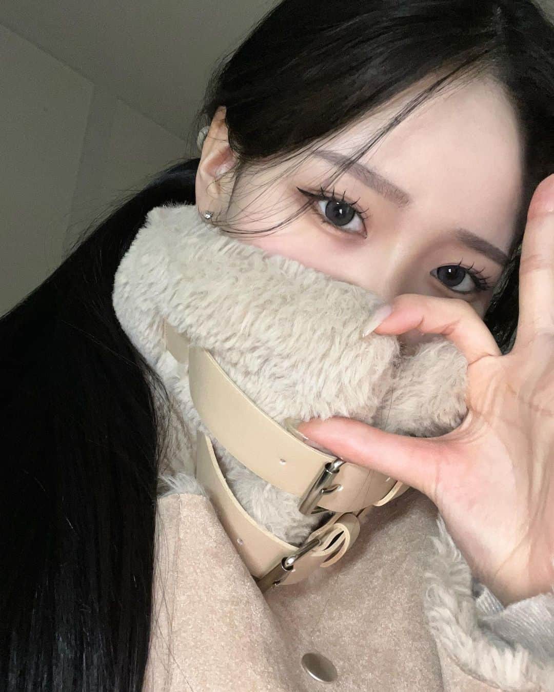 momoのインスタグラム：「🫶🏻」