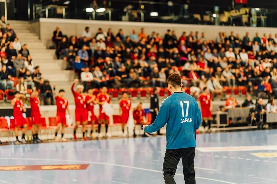 坂井幹さんのインスタグラム写真 - (坂井幹Instagram)「. .  back to iceland🔙 . #yellowcup  #handball #japan」1月9日 19時47分 - motokisakai16