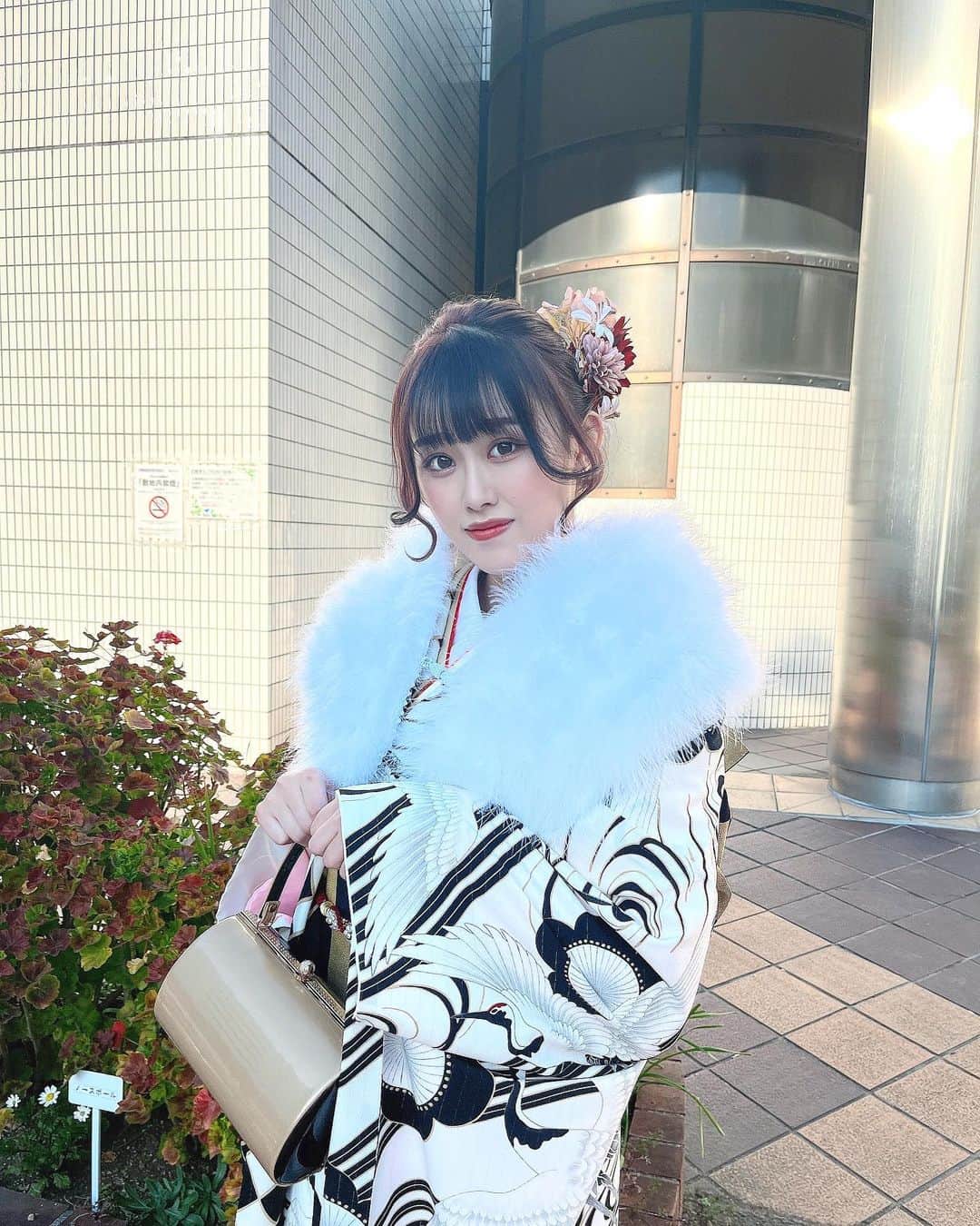 高橋真由のインスタグラム：「・ 成人🌸 ・ ・ #成人 #成人式 #振袖」