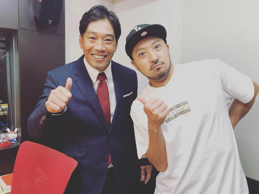 天谷宗一郎さんのインスタグラム写真 - (天谷宗一郎Instagram)「本日のカーチカチテレビはキクのインタビューでした🙂 キクありがとう！ 今シーズンもチームを引っ張る活躍期待しています🏟️ #イマナマ #菊池涼介 #カーチカチテレビ #対談 #カープ #天谷宗一郎 #来週はあの選手！！」1月9日 21時05分 - soichiroamaya