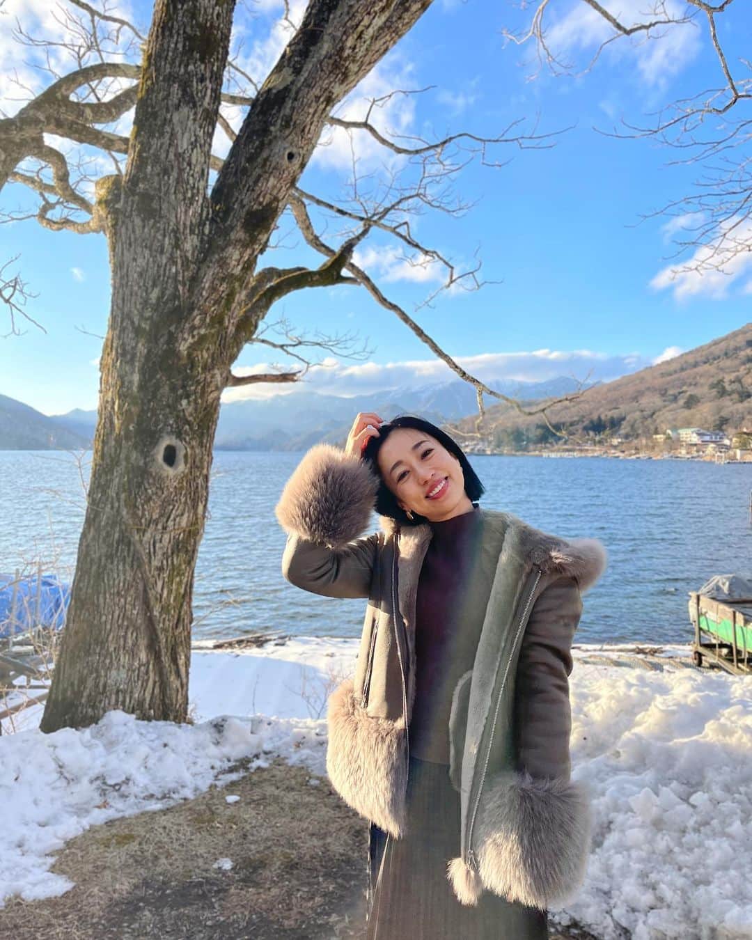 DJ YURiAのインスタグラム：「誕生日でした🎂  今年も娘が歌ってくれました♡ それだけで幸せいっぱい！ 発音良くなったような？🥹 ⇨3枚目  年女×本厄ですが、、、 全ては自分次第だと思うので、 感謝と謙虚な気持ちを忘れずに やれることをやる💪🏻  #birthday #誕生日」