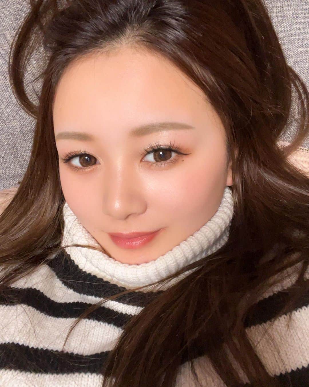 あゆぽよのインスタグラム：「あゆ、どんどん清楚なっていく  何かを変えました。 なんでしょう、多分わかりません。  #錦キャバクラ #サロンドゴールド #清楚 #清楚系女子 #錦 #名古屋」