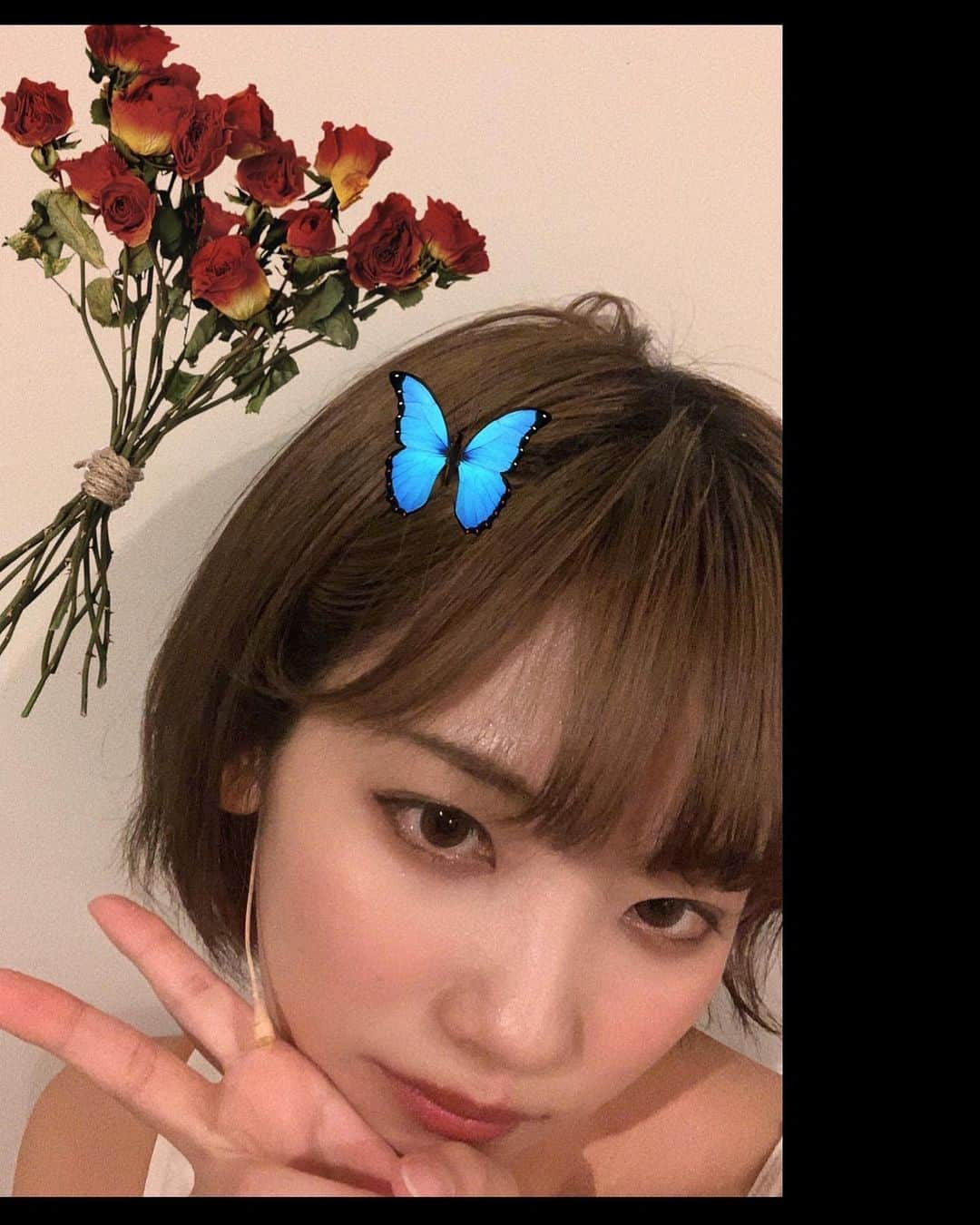 二宮芽生のインスタグラム：「成人の日🦋 ということで、2022年春のめざめの思い出写真を少しだけ振り返ってみた。いまさーら。  キャストの年齢は様々だったけど、みんなで子供の頃に戻って、「大人」をじーっと見つめながら、自分を探す冒険をしてた。  今思うと特別な時間だったな。 心の中にいる、幼い自分を見つけだして、手を差し伸べてみると、自分のことを大切に想う感覚がふっと湧いてきたりね。  自分を知ることはとっても大切だよって。 冒険する楽しさを教えてもらった。  しかしまぁ、はるめざのキャストは個性的で自由で自由でとにかく自由で可愛くて魅力的だった。笑。  ｻｲｺｰ☺︎✌︎  #春のめざめ #成人の日おめでとう」