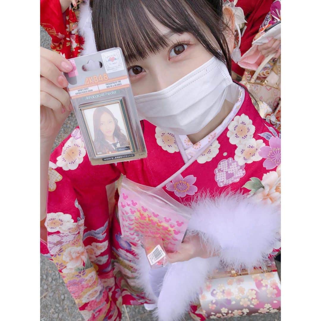 井上瑠夏のインスタグラム：「去年地元の成人式で、 小学6年生のときにタイムカプセルにいれたもの、思い出🥺🫶🏻」