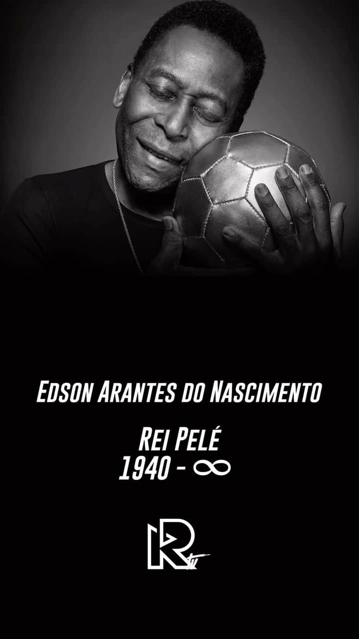 ロナウドのインスタグラム：「DIA 10 UM TRIBUTO AO REI PELÉ 🔟  @ronaldo e @ronaldotv planejaram uma live em tributo ao Rei @pele! Nesse dia 10, amanhã, para homenagear o maior 10 e o maior jogador de futebol de todos os tempos! Convidados especiais! Lembranças! Histórias e momentos inesquecíveis de Pelé e de Edson!  E claro que não vai faltar uma homenagem para o @rdinamite10 na Live!  #ronaldotv #reipelé #pele #ronaldo #fenomeno」