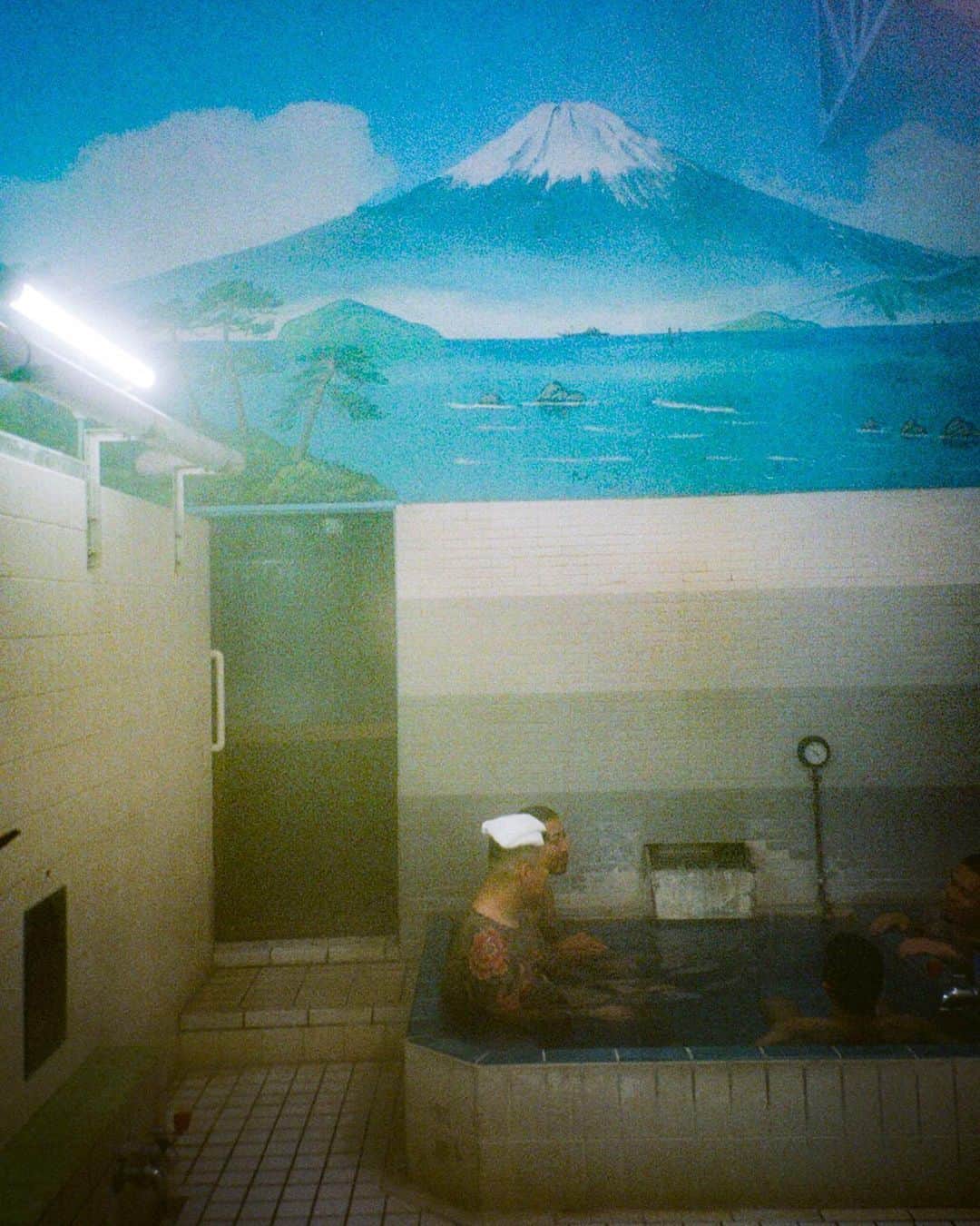 小浪次郎さんのインスタグラム写真 - (小浪次郎Instagram)「Kumagaya, Japan 熊谷の湯煙。」1月10日 11時43分 - jirokonami