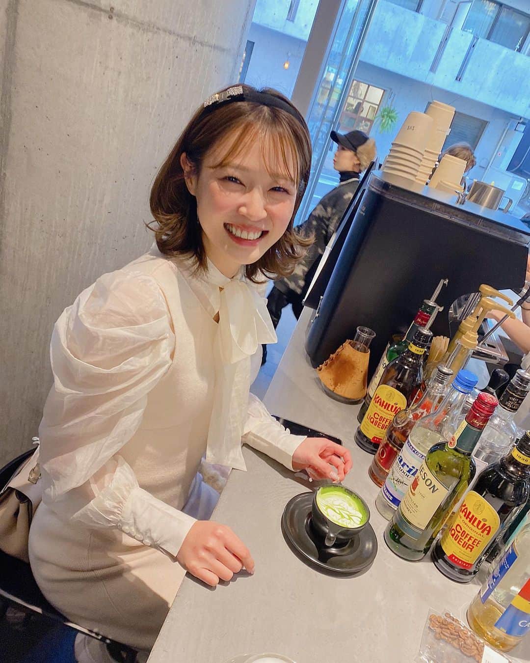 橘香恋のインスタグラム：「渋谷→中目黒→江ノ島🤍 ⁡ ⁡ ⁡旅行行った気分だったな〜…✈︎❤︎ ⁡ ⁡ ⁡相談も我儘も聞いてくれて ⁡いつもありがとうございますっ🥰 ⁡ ⁡ ⁡ ⁡ ⁡ #橘香恋  #中目黒カフェ  #江ノ島  #5年東京に住んどったのに  #渋谷駅なかなか合致できなかった  #人に聞きまくる  #聞いた人も迷子  #わや  #帰りの新幹線爆睡  #口閉じて寝るのに起きたら開いとる  #マスクあって良かった  #抹茶ラテ」