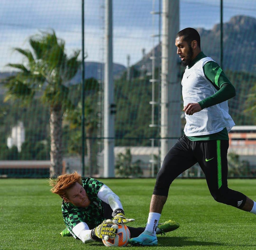 のインスタグラム：「Great training today! Egy jó hangulatú edzés!」
