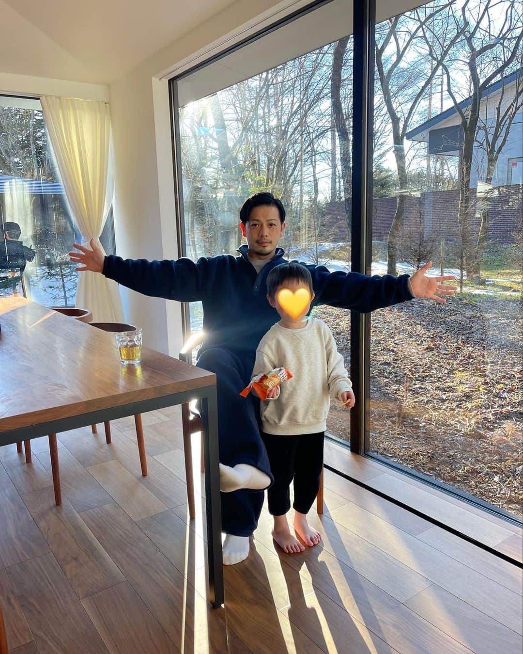 馬場一馬さんのインスタグラム写真 - (馬場一馬Instagram)「お久しぶりです🌅 遅くなりましたが2023年もどうかよろしくお願い致します🤲 ㅤㅤㅤㅤㅤㅤㅤㅤㅤㅤㅤㅤㅤ たくさんの方々に支えられて良い2023年を迎える事ができました。心から感謝申し上げます。 昨年から出店に向けて準備を進めてきましたが、僕が希望するエリアに良い物件がなかなか見つからず予定より時間がかかってしまっています。新しい店舗では、これまでにためてきたインスピレーションと今の僕の気分を全面に表現したサロンにしたいと思っております。 引き続き物件探しが続きますが、決まり次第ご報告させていただきます。 ㅤㅤㅤㅤㅤㅤㅤㅤㅤㅤㅤㅤㅤ またそれまでの間は引き続きSALOWIN神宮前5丁目店にて予約を受けさせていただきます。 皆様のご来店心からお待ちしてます☺️🙏🏻✨✨ #2023」1月10日 10時13分 - babakazuma