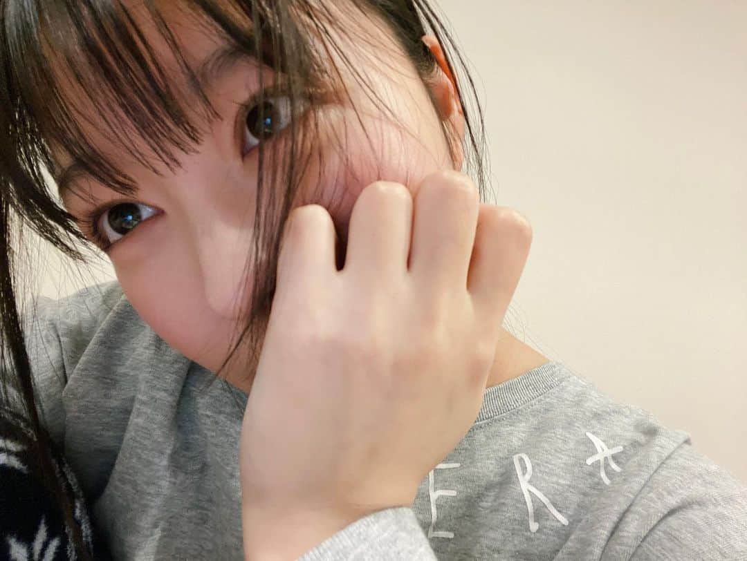 野乃さんのインスタグラム写真 - (野乃Instagram)「📸🖤 最近はノーマルカメラに慣れようキャンペーン中なのだ。」1月10日 20時07分 - nonono_onaka