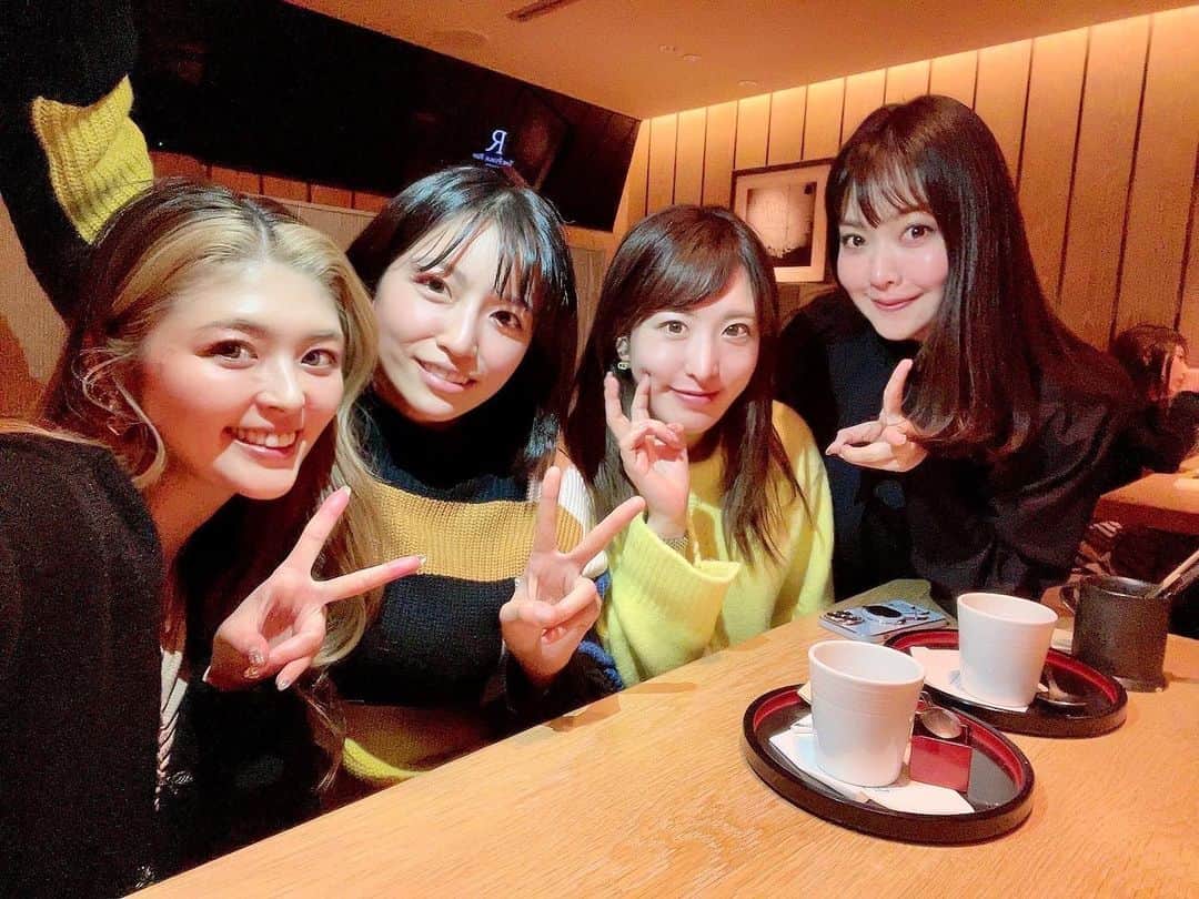 浅香美咲のインスタグラム：「新年会♡  #今年もよろしくね  #女子会 #親友ちゃん」