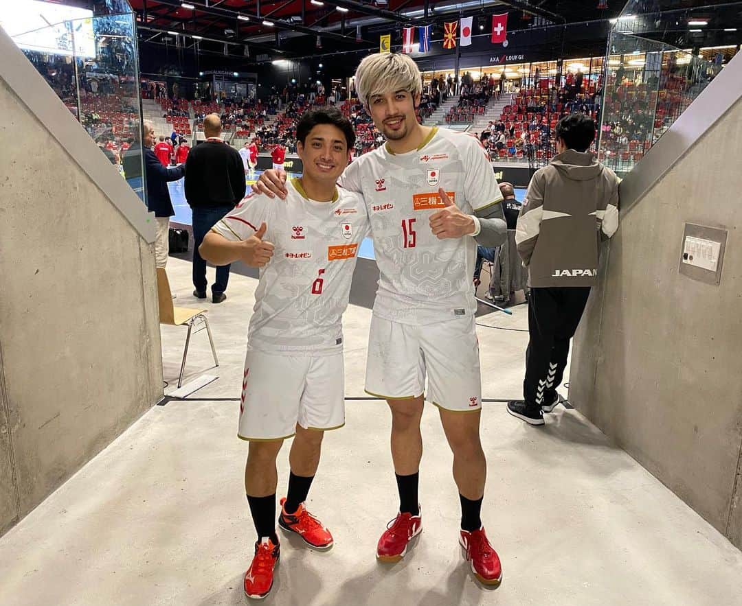 部井久アダム勇樹さんのインスタグラム写真 - (部井久アダム勇樹Instagram)「Reunion with buddy at @jha_national 🇯🇵🇯🇵  #彗星JAPAN #handball #buddy」1月10日 19時22分 - adamyukisssssssss
