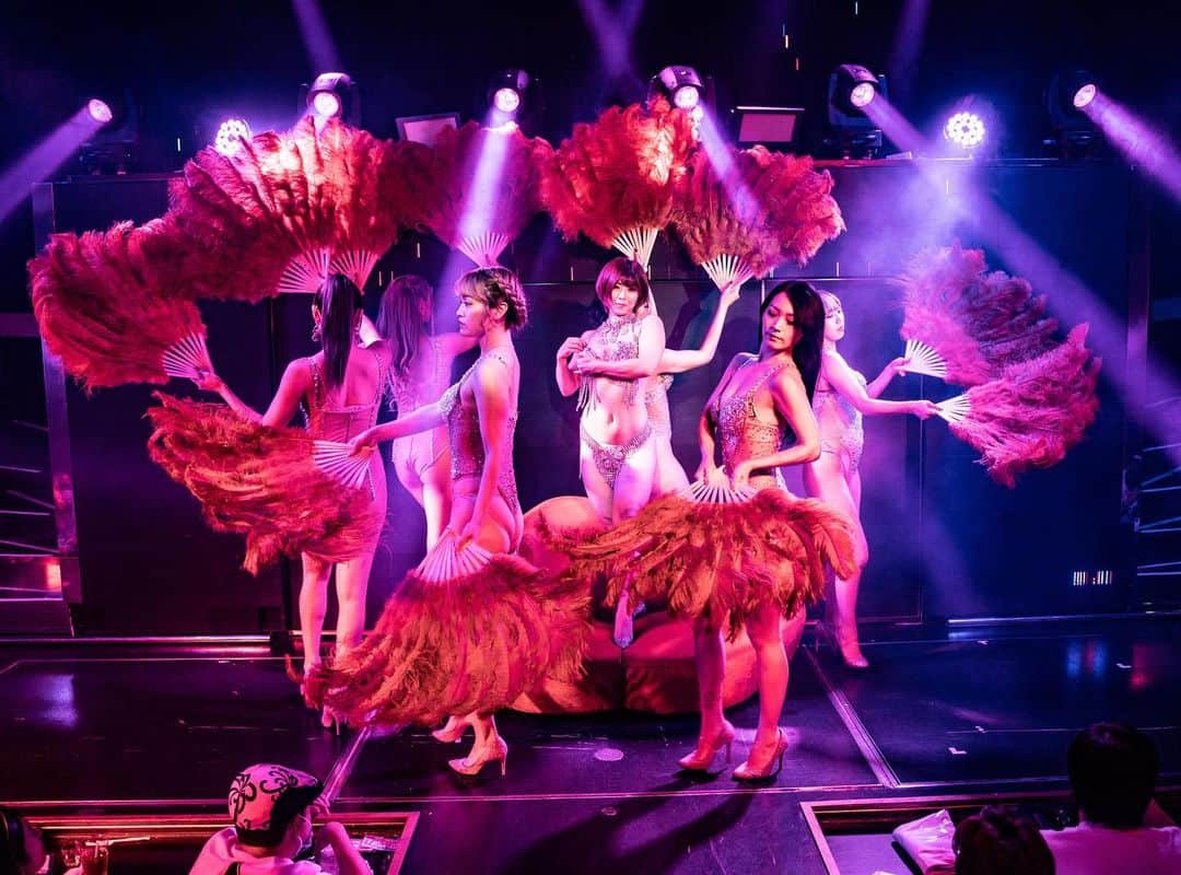 のインスタグラム：「お知らせ📢  2月3日大阪超pinkに出演させてもらいます💓  2回目のpink出演です！ 今回も様々なショーのコラボを企画中です！  pinkの開放感溢れるステージでのショー、ここでしか見れない雰囲気なので、遊びにきてくれたら嬉しいです💓💓」