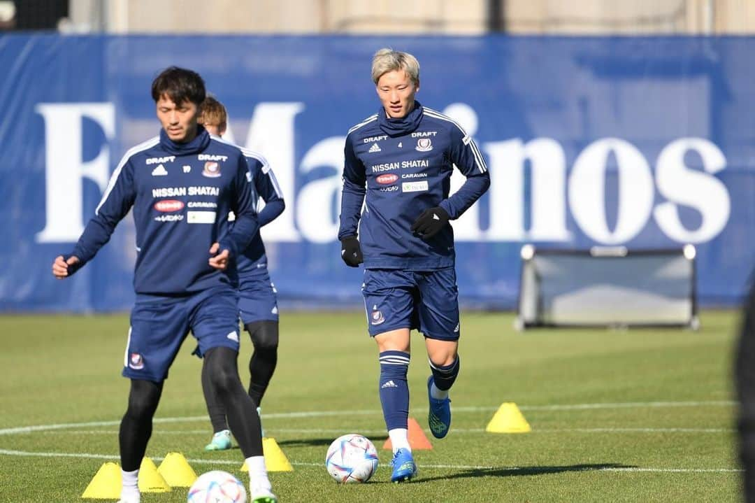 畠中槙之輔のインスタグラム：「_ 2023 season start 🇫🇷🔥 #fmarinos #横浜Fマリノス」