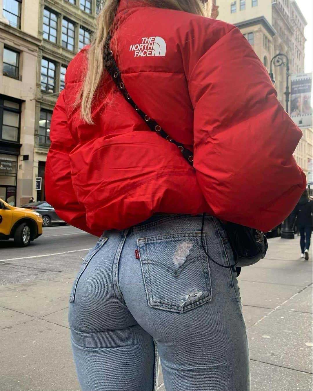 マチルダ・タントットのインスタグラム：「<3」