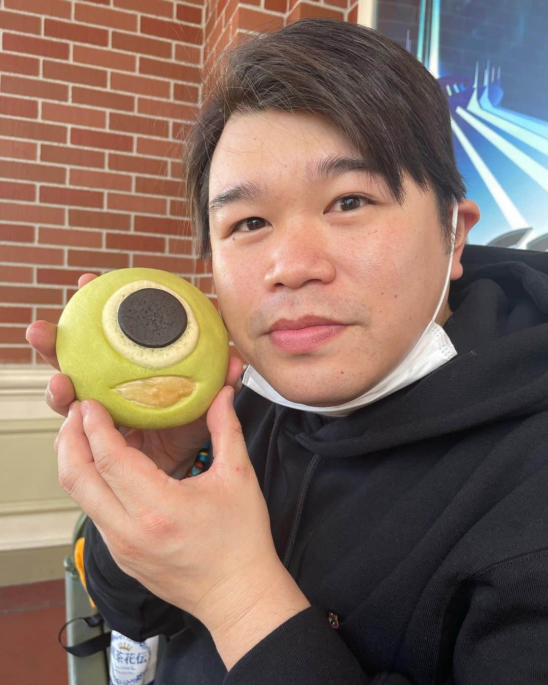 あしべのインスタグラム：「皆さんすいません 本日スマホを落とし画面が割れてしまい 操作不可になりました ご連絡は復旧まで出来なくなります  ご迷惑お掛けして申し訳ございませんm(_ _)m」