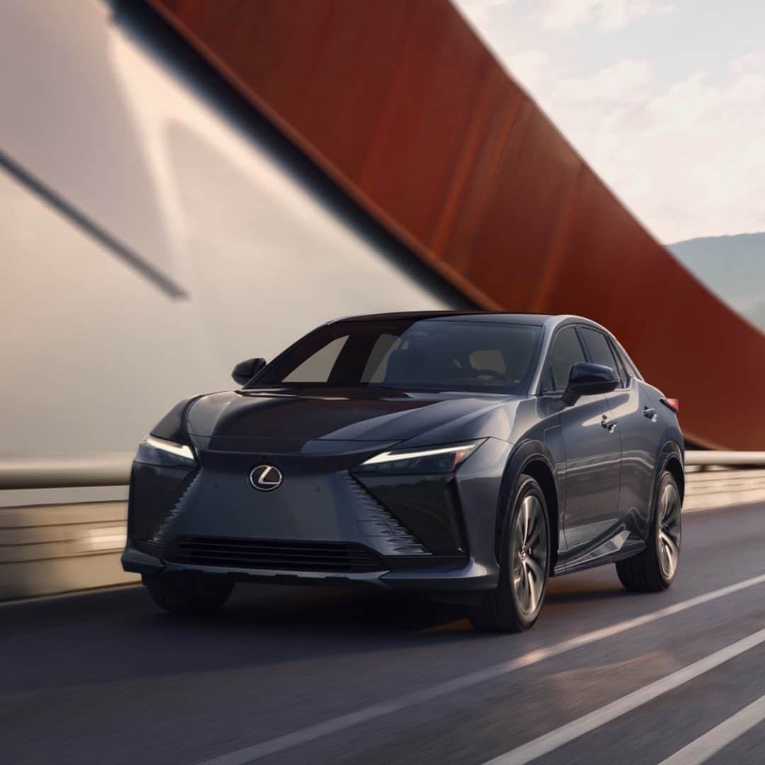 Lexus USAさんのインスタグラム写真 - (Lexus USAInstagram)「From hybrids, to plug-in hybrids, to our first all-electric RZ. This is a new take on electric, created by (and for) the driver. #LexusRZ #LexusElectrified」1月11日 7時08分 - lexususa