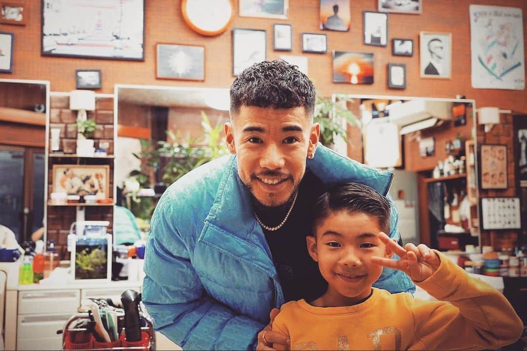 並里成のインスタグラム：「💇🏻‍♂️✨」