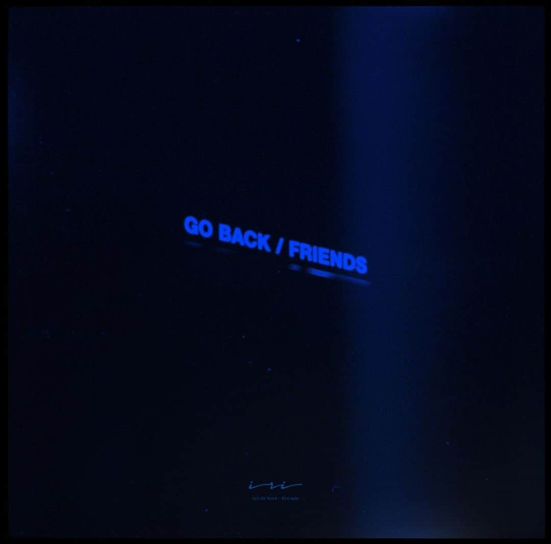 iriさんのインスタグラム写真 - (iriInstagram)「2023.2.22 Release 💿アナログEP(7inch) 『Go back / friends』でます！ 新曲『Go back』はサポートメンバーそしてSANABAGUN.のメンバーでもある大好きなギターリストの磯貝一樹くんそして以前から大注目していたedblと制作しました！ ぜひゲットしてね❤️‍🔥 edbl(@edbledbl ）🙏🏻 Kazuki Isogai(@kazuki_isogai )🙏🏻  昨年配信の楽曲「friends」と２曲入りです。ぜひゲットしてね！  🔽詳細はこちら https://www.iriofficial.com/news/」1月11日 11時10分 - i.gram.iri