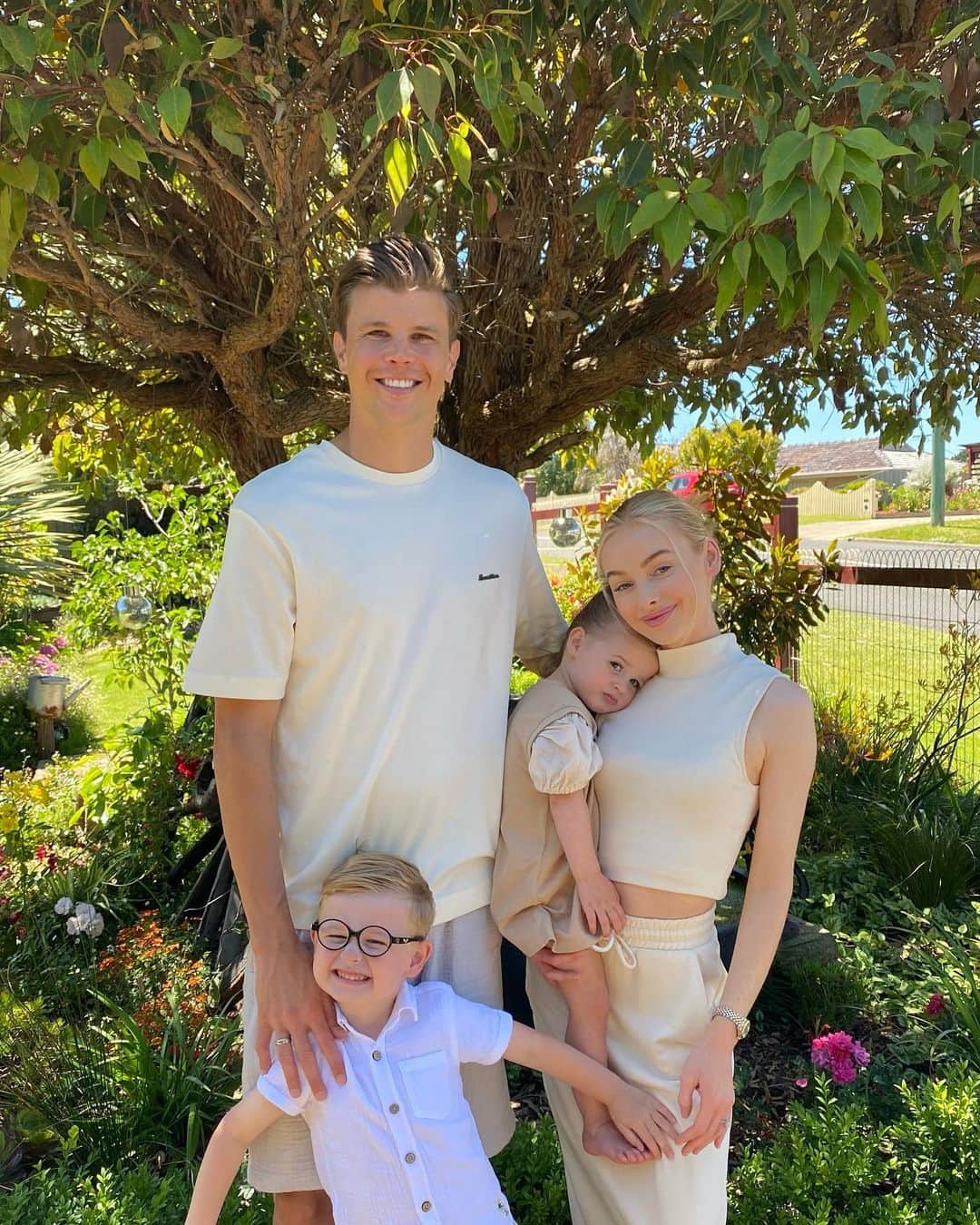 リアノン・ランゲラック（ミッチェル・ランゲラックの妻）のインスタグラム：「Best of Vacay 🇦🇺」
