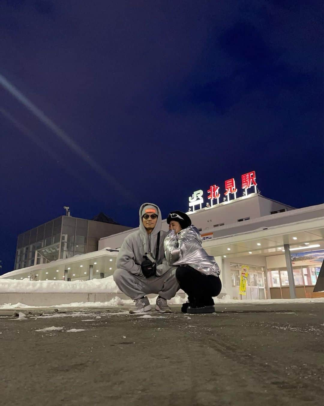 たくさんのインスタグラム写真 - (たくInstagram)「新年になって実家帰って大阪行って北海道行って食っちゃ寝してたらめっちゃ太った  4枚目が今のお腹  帆足絞り期入ります」1月11日 16時27分 - taku_ba777