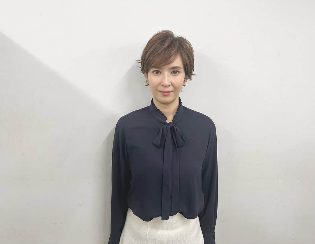 のインスタグラム：「2023.1.11 スタイリング @beigecomma  @vendomeboutique_official  @l.a.h._official  ヘアメイク @hairmake__kaunaloa」