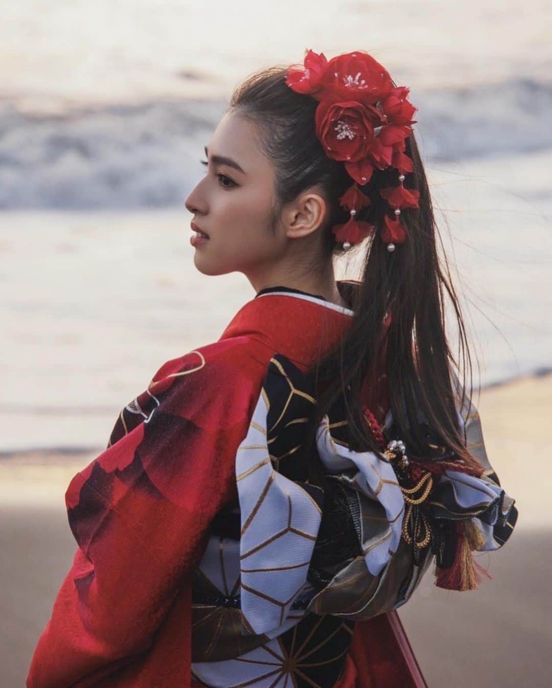 長見玲亜さんのインスタグラム写真 - (長見玲亜Instagram)「👱‍♀️👘✨」1月11日 17時32分 - rea_nagami_official