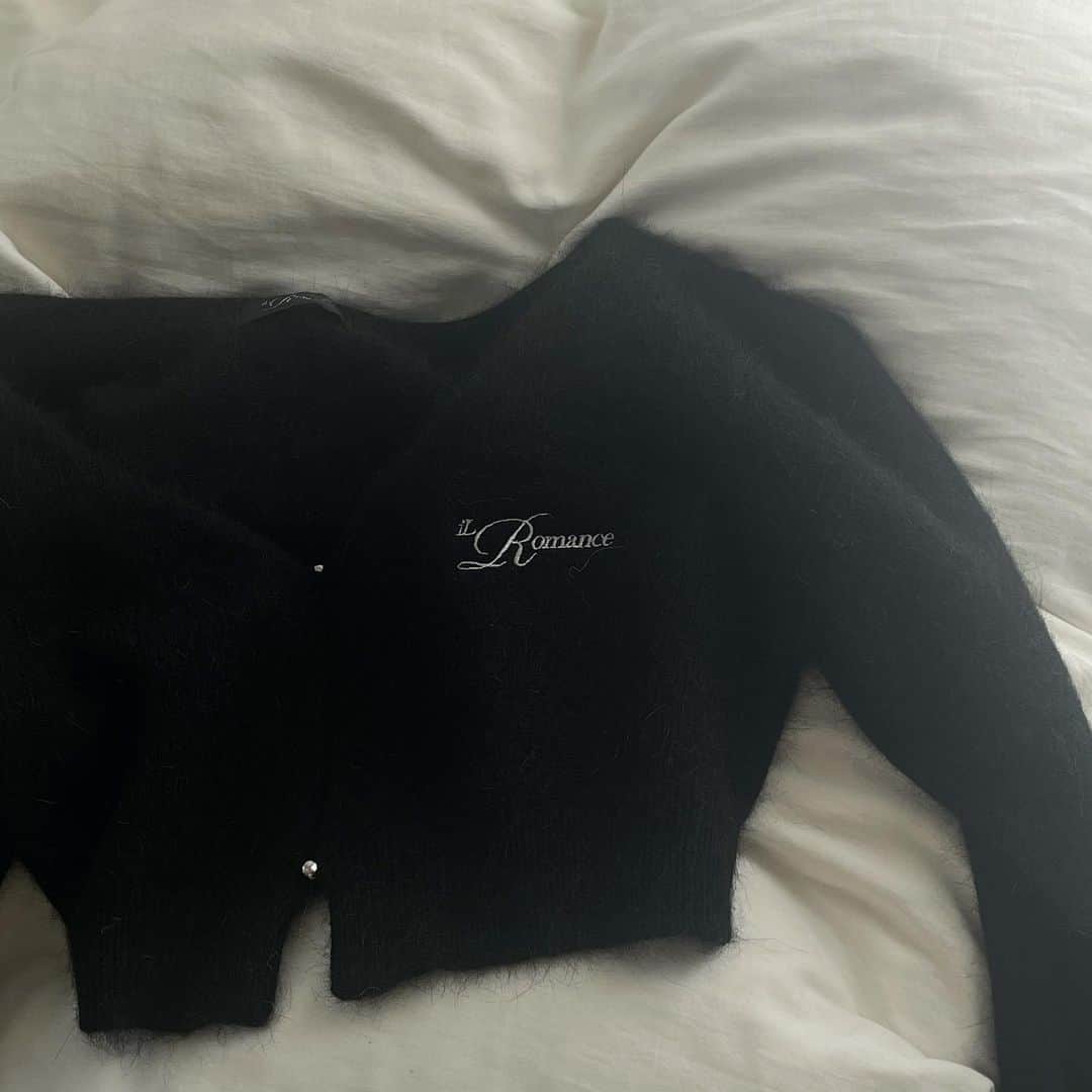 Tomomi Teradaのインスタグラム：「my new favorite🖤」