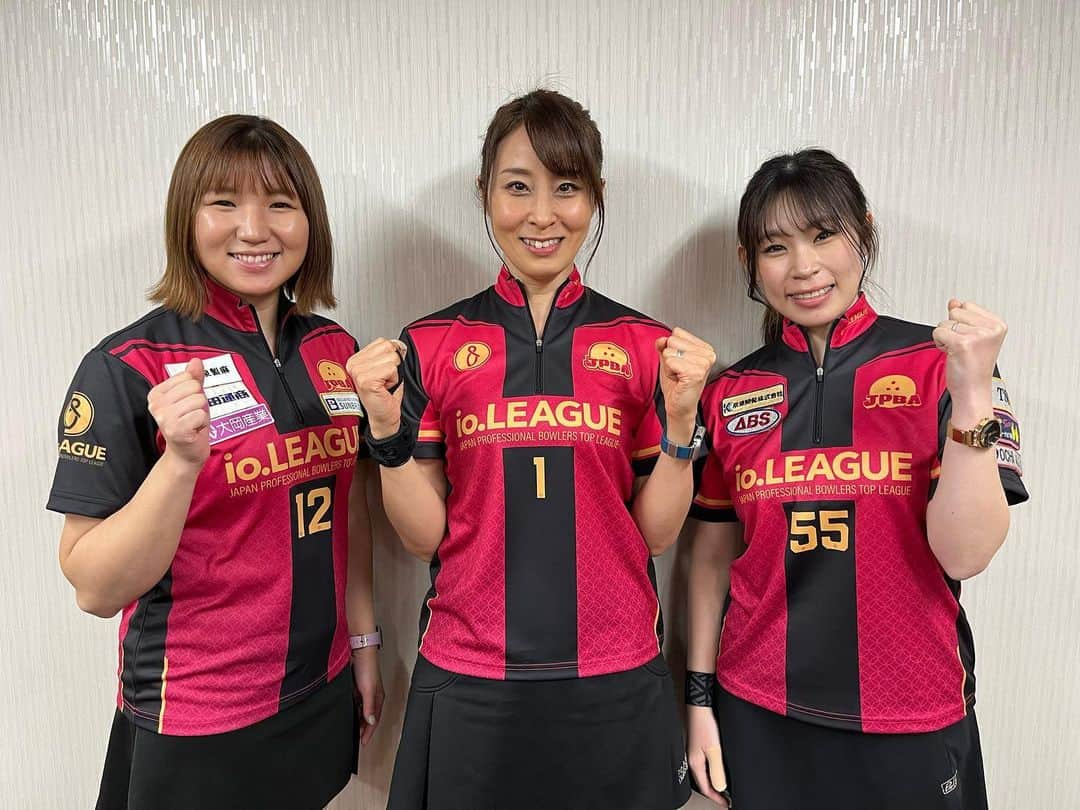 姫路麗さんのインスタグラム写真 - (姫路麗Instagram)「2024年から本格始動を予定している「io.LEAGUE」のSHOWCASE(デモンストレーション)として、昨日から4日間神戸チームで投球しています。 男女混合ベーカー戦・カレントフレームスコアシステム・背番号・リモート対戦などの新しい試みが、多くの方の心に届きますように！  #ショーケース  #デモンストレーション #神戸 #チーム #男女 #混合 #カレント #フレーム #スコア #システム #背番号 #リモート #対戦 #新しい #ボウリング」1月11日 18時26分 - himejiurara